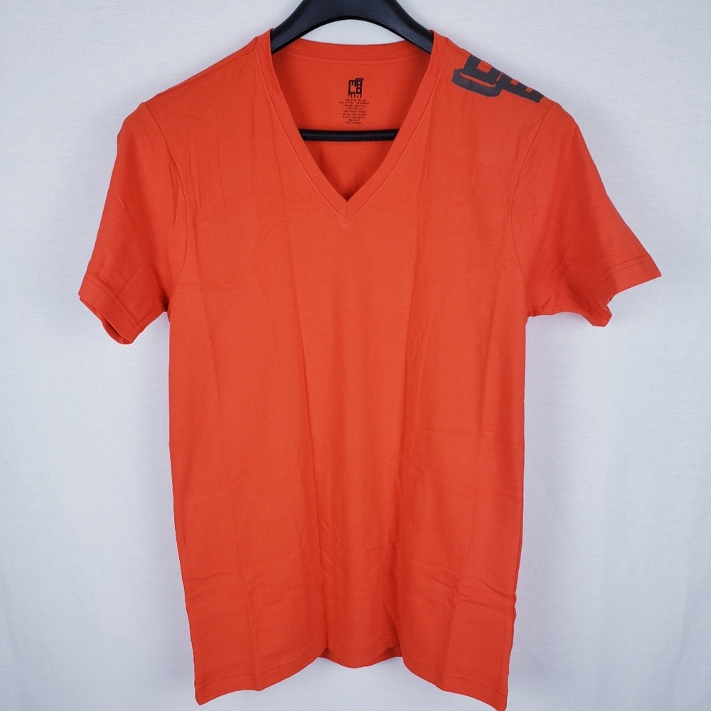 Men's V-Neck by Mario Lopez